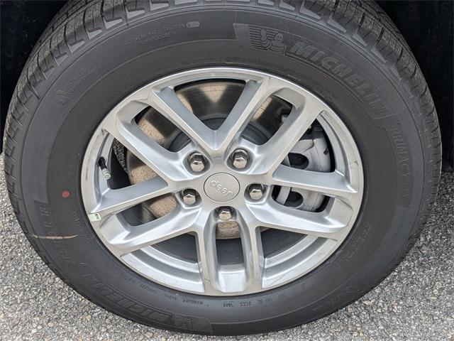 new 2025 Jeep Grand Cherokee L car, priced at $32,965