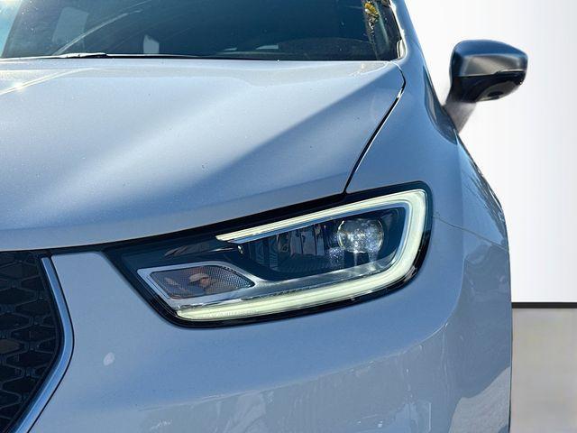 new 2026 Chrysler Pacifica car, priced at $55,862