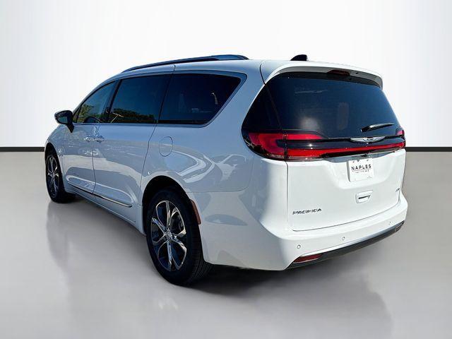 new 2026 Chrysler Pacifica car, priced at $55,862