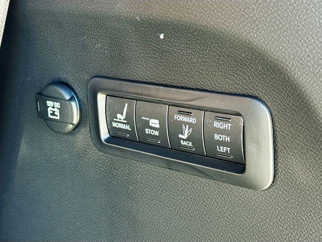 new 2026 Chrysler Pacifica car, priced at $55,862