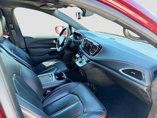 used 2020 Chrysler Pacifica car, priced at $18,791