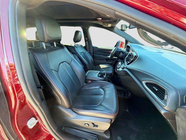 used 2020 Chrysler Pacifica car, priced at $18,791