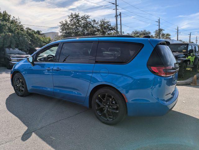 new 2026 Chrysler Pacifica car, priced at $45,671