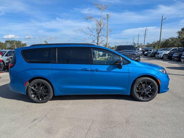 new 2026 Chrysler Pacifica car, priced at $45,671