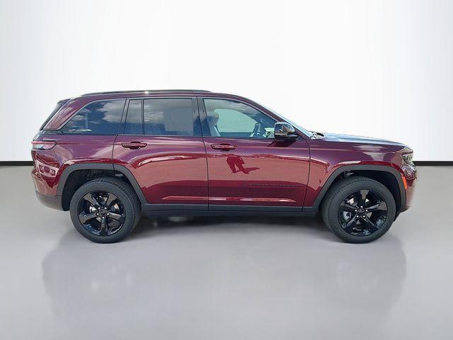 new 2026 Jeep Grand Cherokee car, priced at $50,210