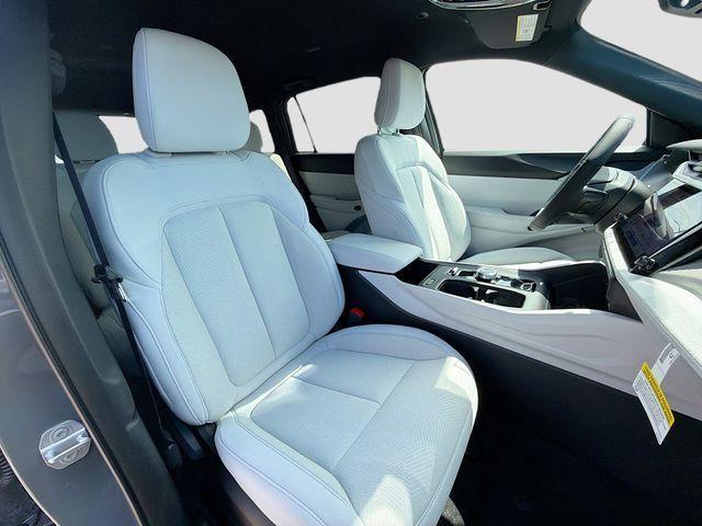 new 2026 Jeep Cherokee car, priced at $36,737