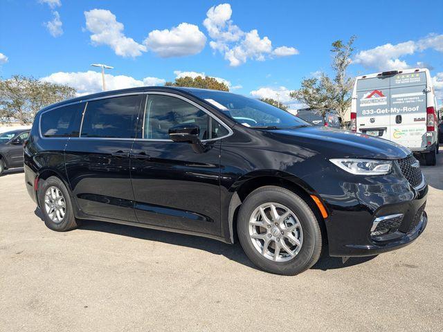 new 2026 Chrysler Pacifica car, priced at $41,935