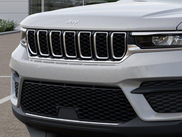 new 2026 Jeep Grand Cherokee car, priced at $40,503