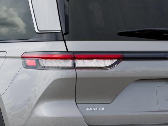 new 2026 Jeep Grand Cherokee car, priced at $41,003