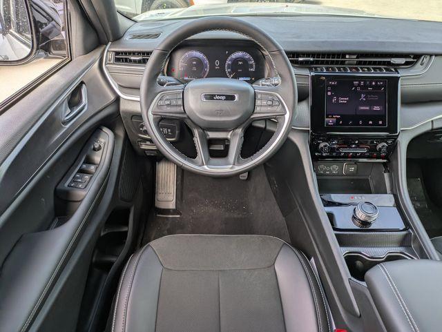 new 2025 Jeep Grand Cherokee car, priced at $38,596