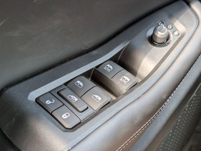 new 2025 Jeep Grand Cherokee car, priced at $38,596