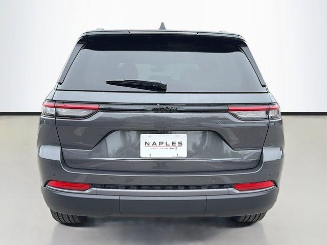 new 2026 Jeep Grand Cherokee car, priced at $48,805