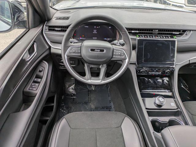 new 2025 Jeep Grand Cherokee L car, priced at $39,439