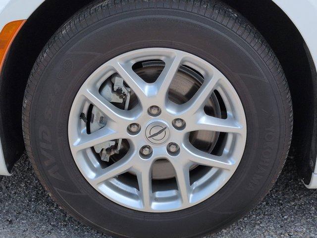 used 2021 Chrysler Pacifica car, priced at $37,999