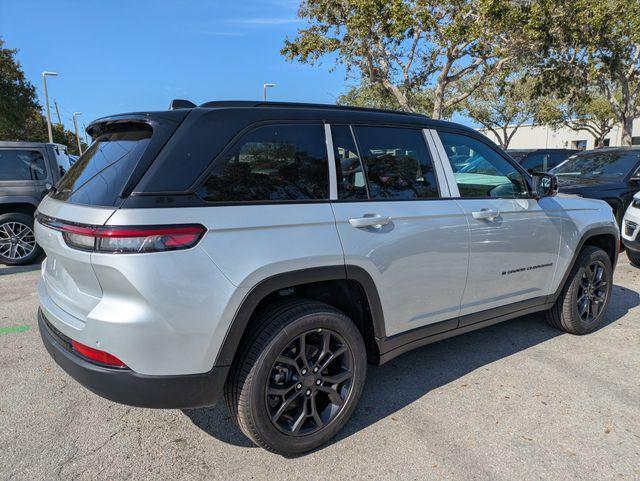 new 2025 Jeep Grand Cherokee car, priced at $44,722