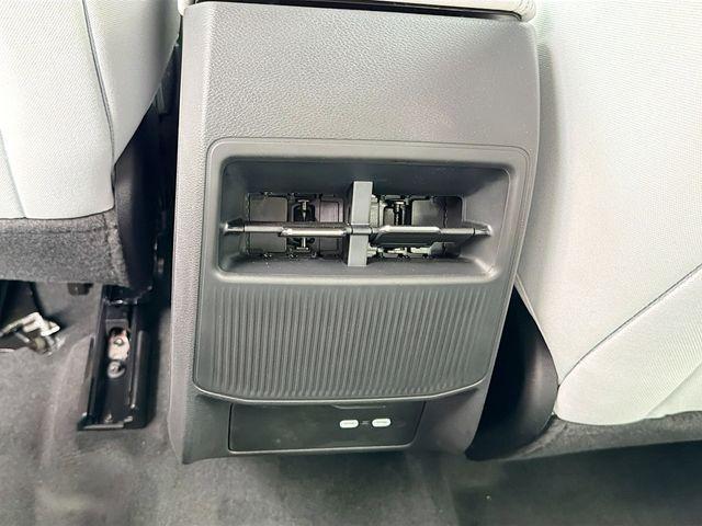 new 2026 Jeep Cherokee car, priced at $34,970