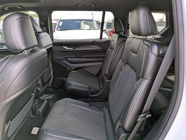 new 2025 Jeep Grand Cherokee L car, priced at $37,779