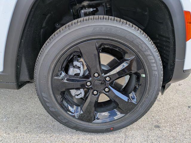 new 2025 Jeep Grand Cherokee L car, priced at $37,779