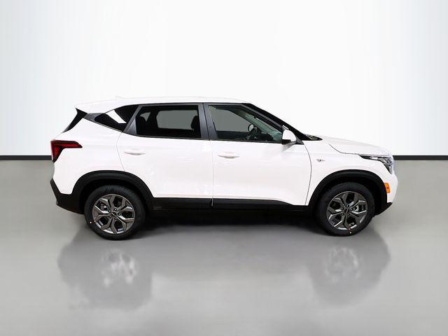 new 2026 Kia Seltos car, priced at $24,670