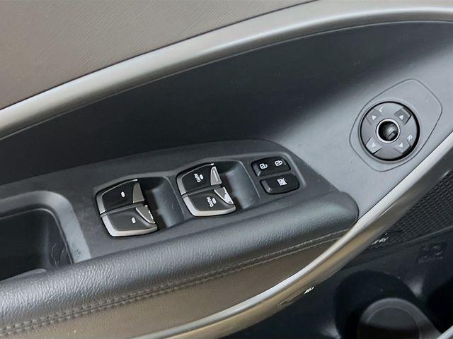 used 2017 Hyundai Santa Fe car, priced at $15,544