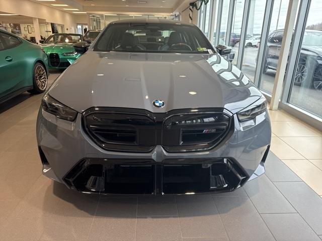 new 2025 BMW M5 car, priced at $122,890
