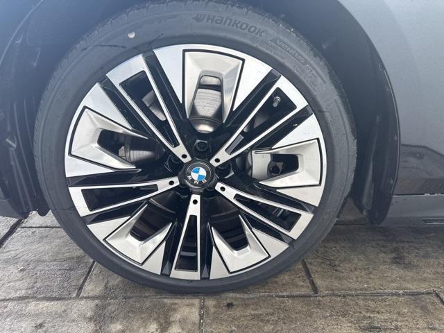 new 2025 BMW 530 car, priced at $61,935