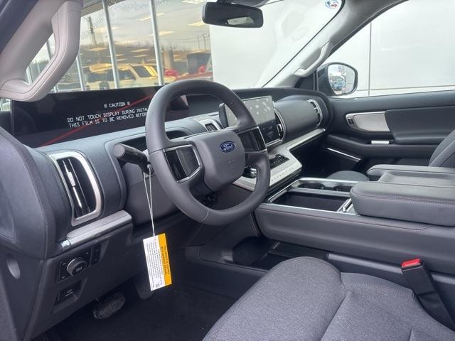 new 2025 Ford Expedition car, priced at $63,325