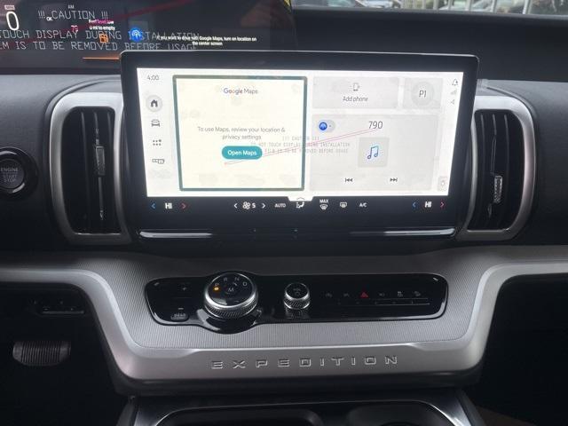 new 2025 Ford Expedition car, priced at $63,325