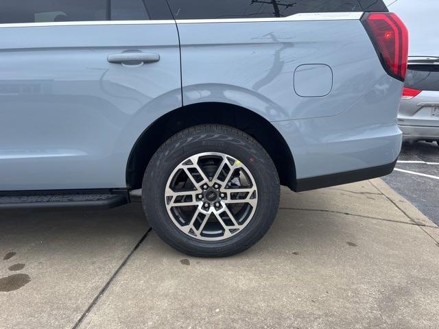 new 2026 Ford Expedition car, priced at $69,577