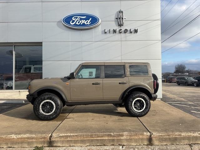 new 2025 Ford Bronco car, priced at $57,638