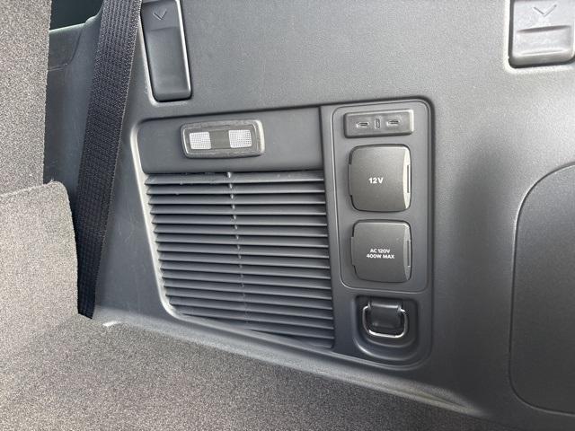 new 2025 Lincoln Navigator car, priced at $106,085