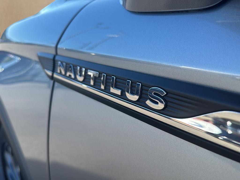 used 2023 Lincoln Nautilus car, priced at $35,573