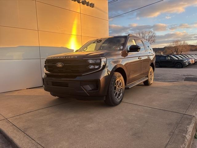 new 2025 Ford Expedition car, priced at $64,574