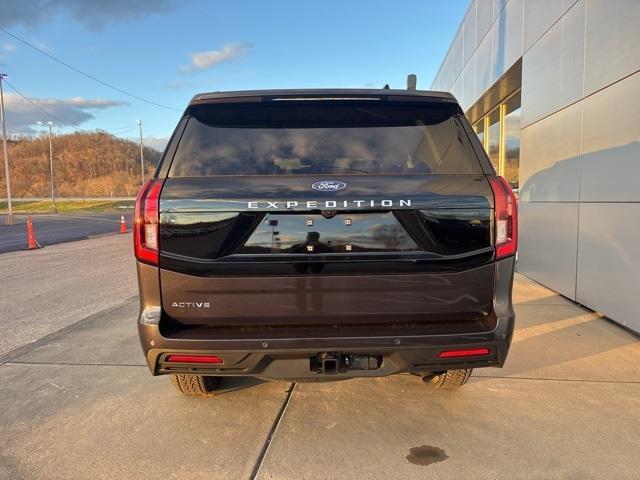 new 2025 Ford Expedition car, priced at $64,574