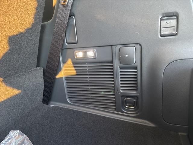 new 2025 Ford Expedition car, priced at $64,574