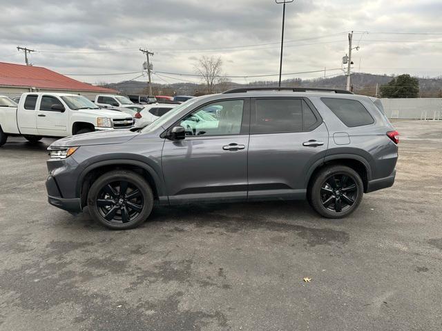 used 2025 Honda Pilot car, priced at $47,257