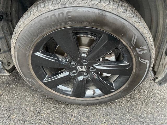 used 2025 Honda Pilot car, priced at $47,257