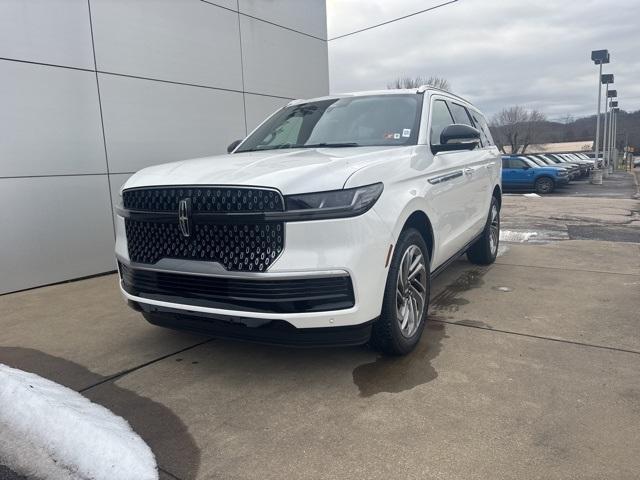 new 2025 Lincoln Navigator car, priced at $106,840