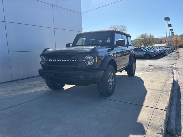 new 2025 Ford Bronco car, priced at $43,522