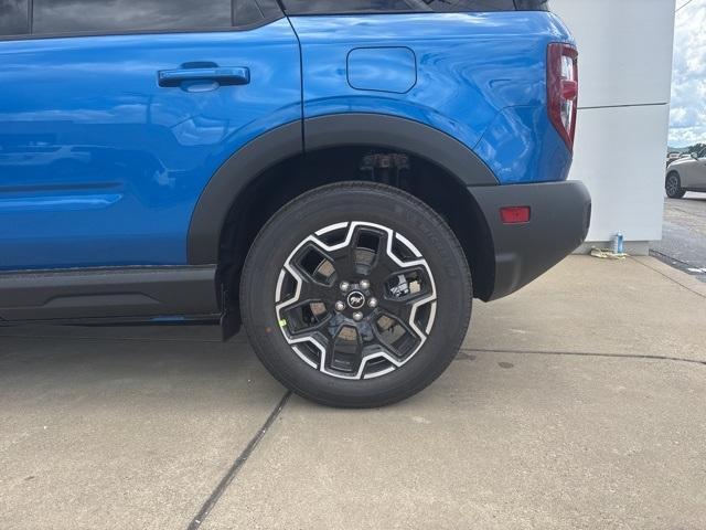 new 2025 Ford Bronco Sport car, priced at $35,175