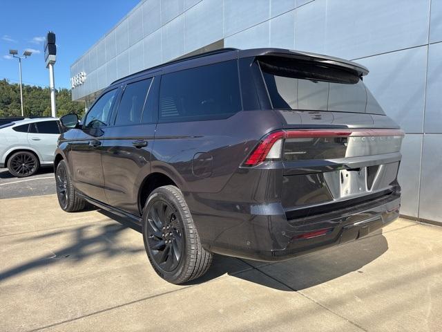 new 2025 Lincoln Navigator car, priced at $104,985