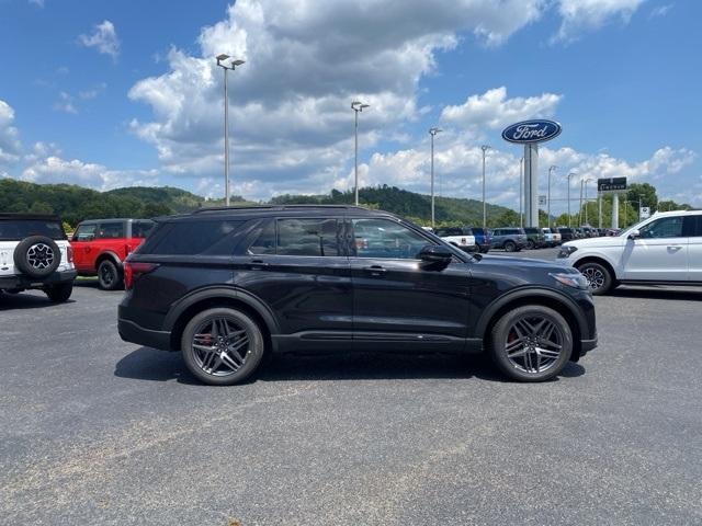 new 2025 Ford Explorer car, priced at $51,355
