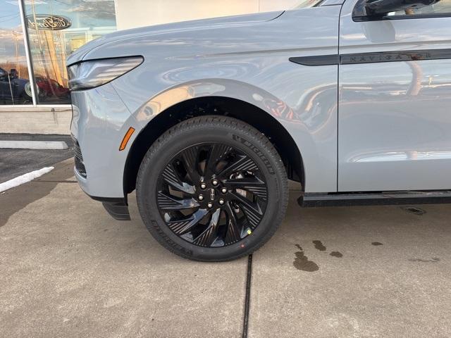 new 2025 Lincoln Navigator car, priced at $110,585