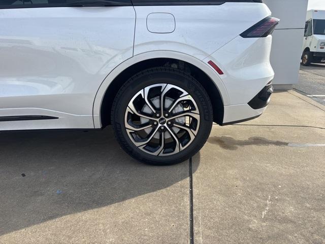 new 2026 Lincoln Nautilus car, priced at $66,795