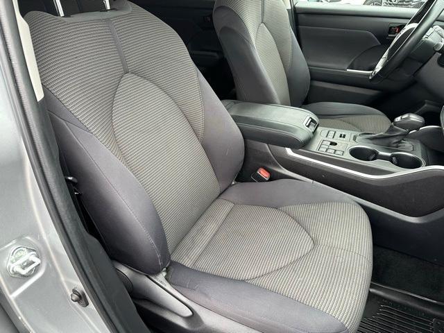 used 2023 Toyota Highlander car, priced at $29,997