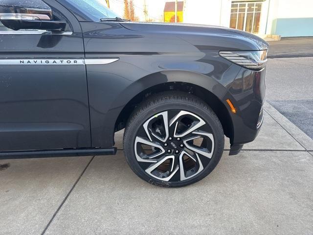 new 2026 Lincoln Navigator car, priced at $108,335