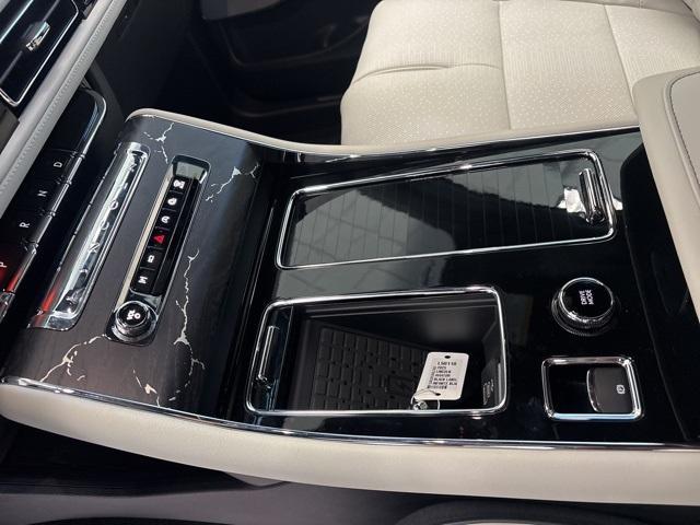 new 2025 Lincoln Aviator car, priced at $82,090