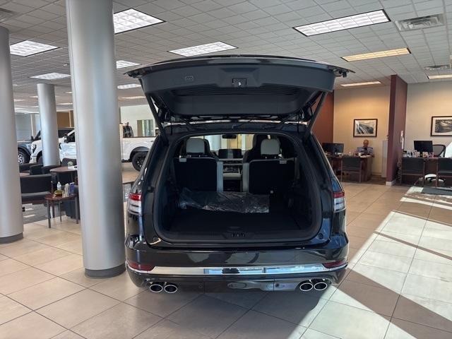 new 2025 Lincoln Aviator car, priced at $82,090