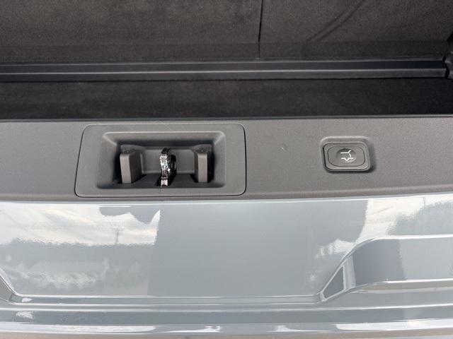 new 2025 Ford Expedition car, priced at $78,977