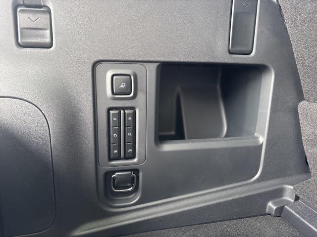 new 2025 Ford Expedition car, priced at $78,977